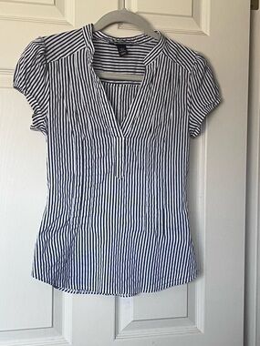 H&M Charcoal and White Striped Women's 10 Stretch V-Neck Short Sleeve Blouse